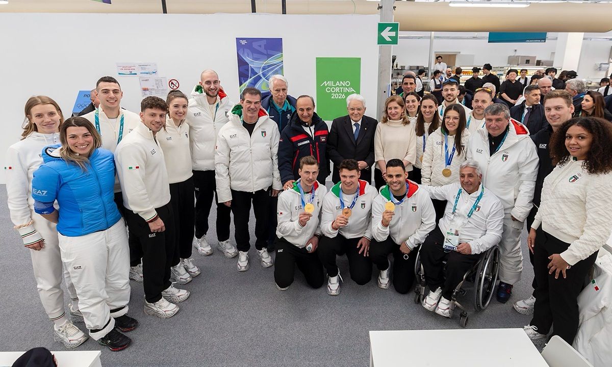 President Mattarella visits the Olympic Village and Casa Italia in Cortina: “Fortunate to be here”