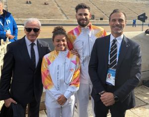 3e87b367 1994 48c3b8e de415dea90af