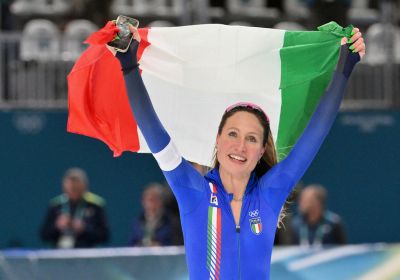 Speed skating, Lollobrigida does it again: gold medal for the Italian in the 5,000 metres