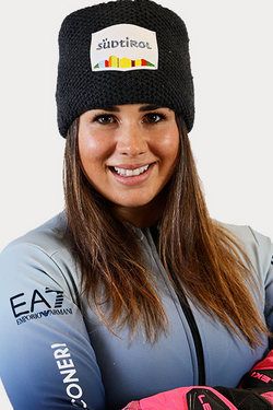 Nadia DELAGO