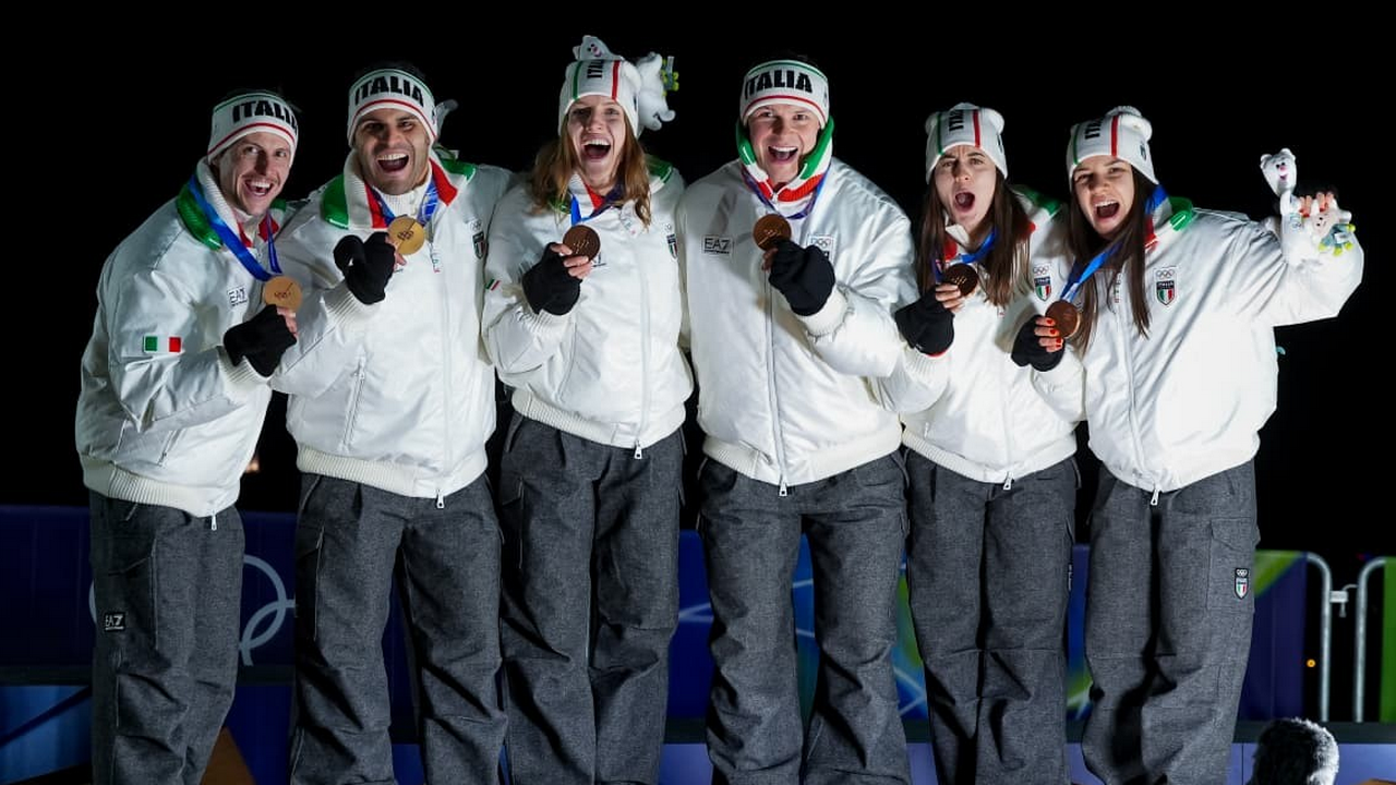 Italy make it four at the Cortina Sliding Centre with team relay bronze