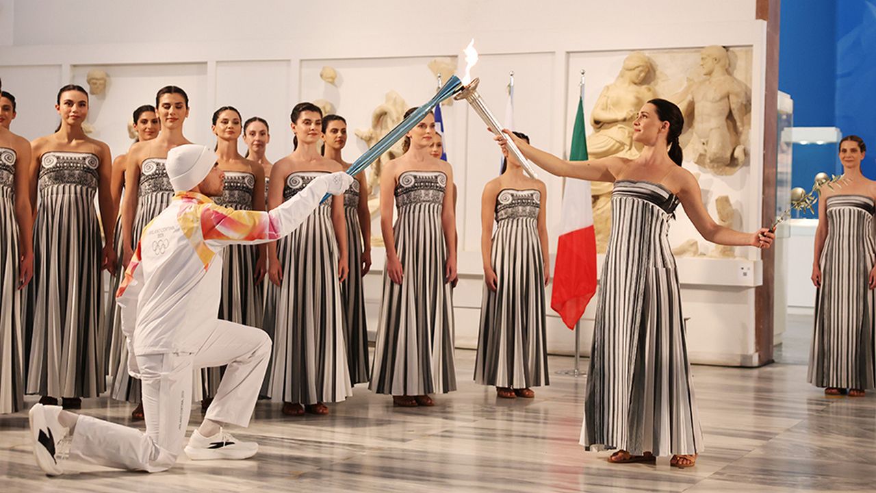 Domani consegna della fiaccola olimpica ad Atene e arrivo al Quirinale. Paolini e Ganna tedofori, presenti Buonfiglio e Mornati. Diretta sul sito alle 11